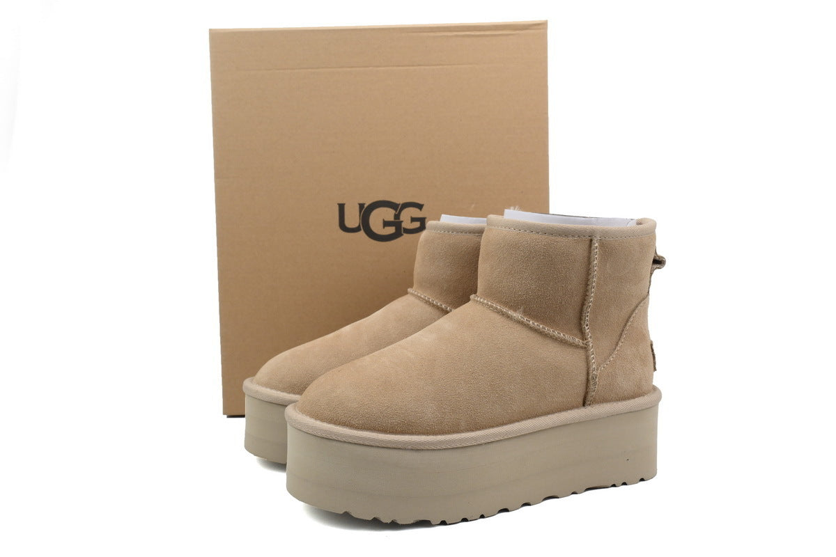 UGG