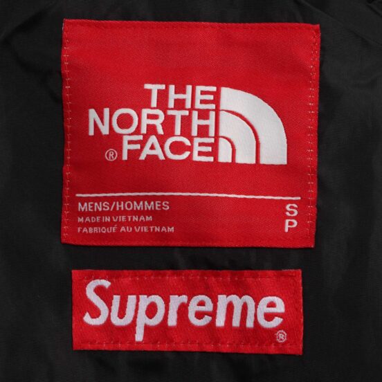 The North Face co-branded SUP subtitles jacket