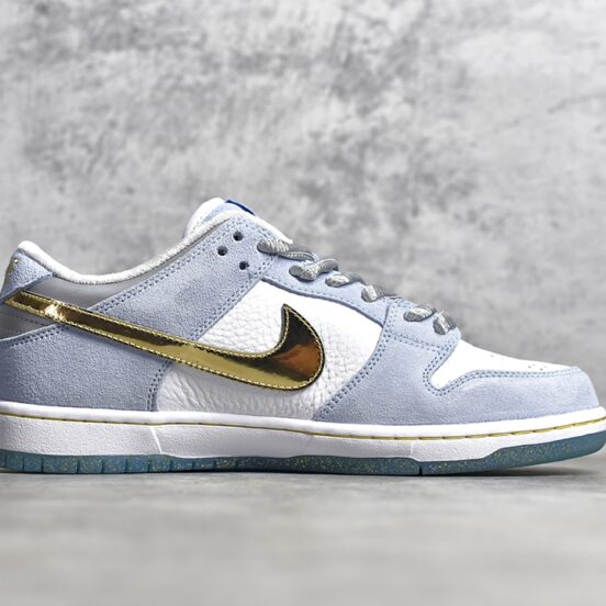 Sean Cliver x NK SB Dunk Low Pro QS“Holiday Special”